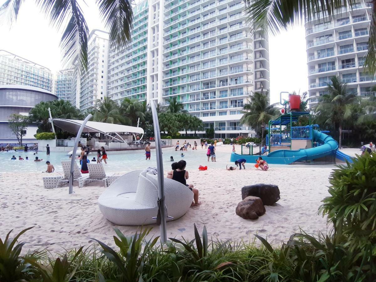 Azure Urban Resort Res. Paranaque City Exterior photo